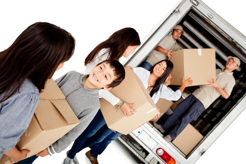 Mobile self storage container delivered to a Richmond home